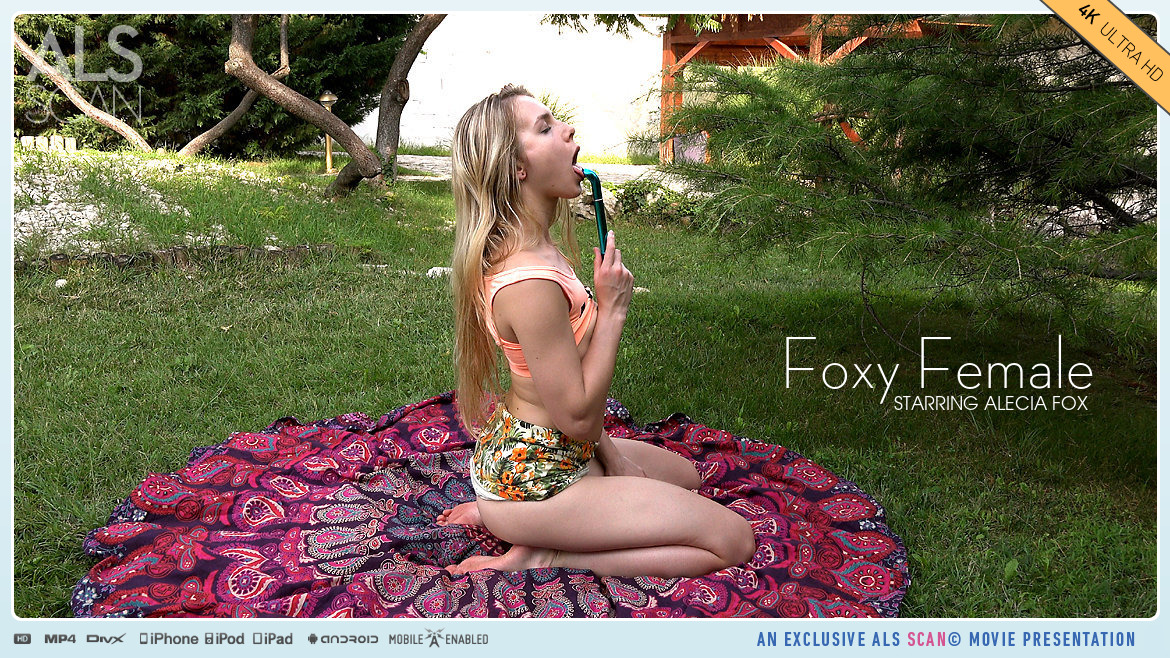 Foxy Female – Alecia Fox