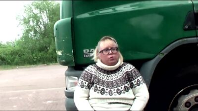 Lorry & Pee Pt1