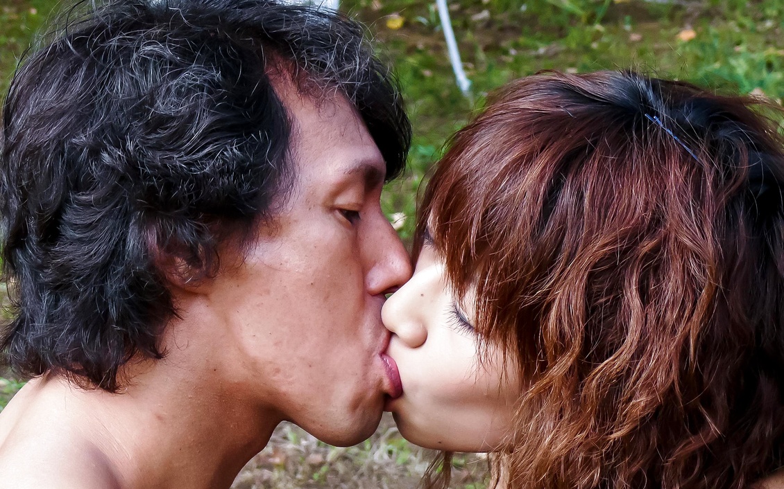 Asuka Ishihara is fucked and sucks tool in outdoor