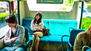 Chinatsu Kurusu plays with cans in fuck mode