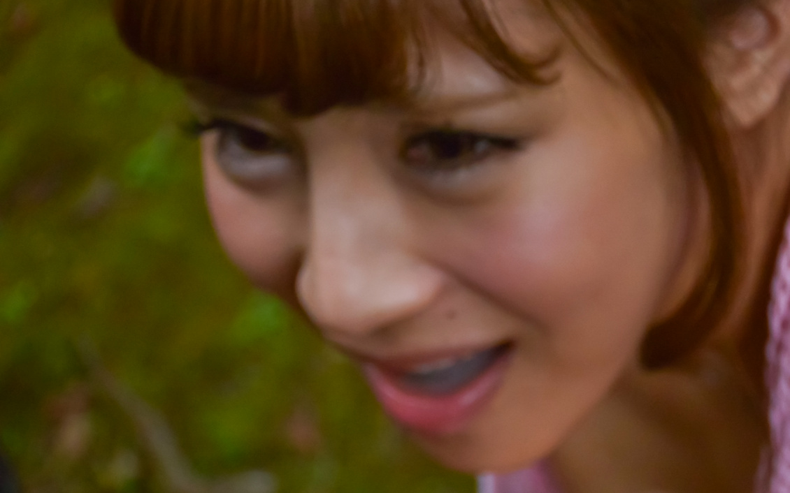 Sexy Anna Anjo gives Japanese blowjob in outdoor