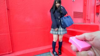 Yuu Tsujii uses Japanese vibrator on her wet pussy